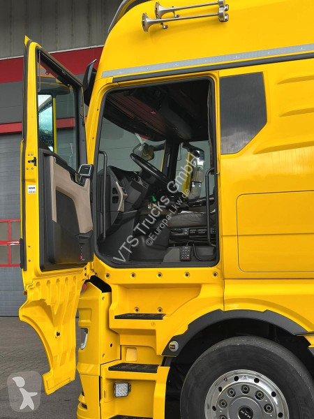 جرار MAN 3 18.580 4x2 LL INDIVIDUALS Retarder