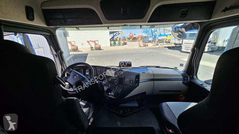 Mercedes Z2558 BLUTEC 6 tractor unit