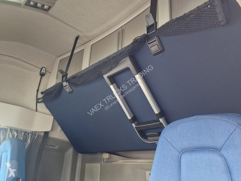 Traktor Volvo 13500 Globetrotter XL 4x2 - NEW -...