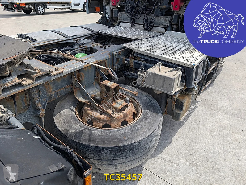 جرار DAF 460