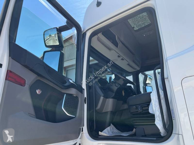جرار Scania