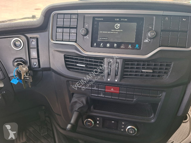 Cabeza tractora Iveco Stralis AS440S49T/P