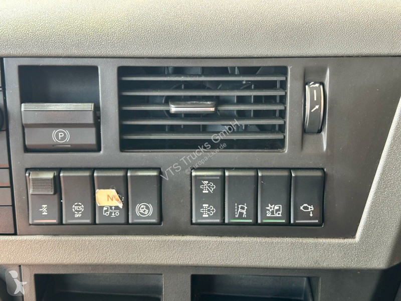 جرار Volvo 500 EU6c 4x2 BL...