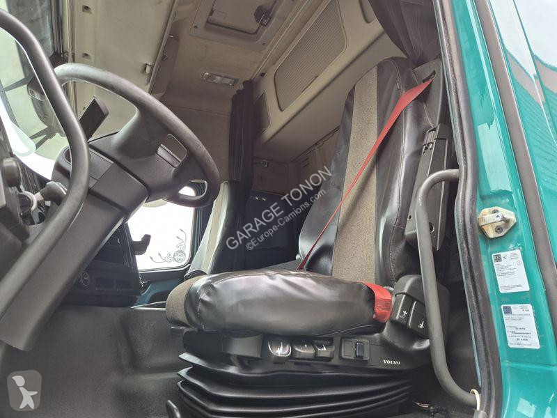 جرار Volvo 450