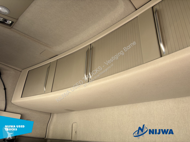 جرار Volvo FH 460 4x2 PTO + WRC