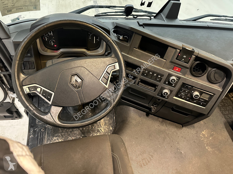 جرار Renault T460*