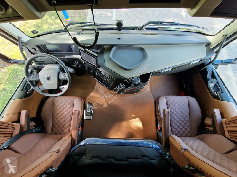 جرار Volvo Aero Globetrotter XL 4x2 - New -...