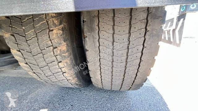 جرار Volvo
