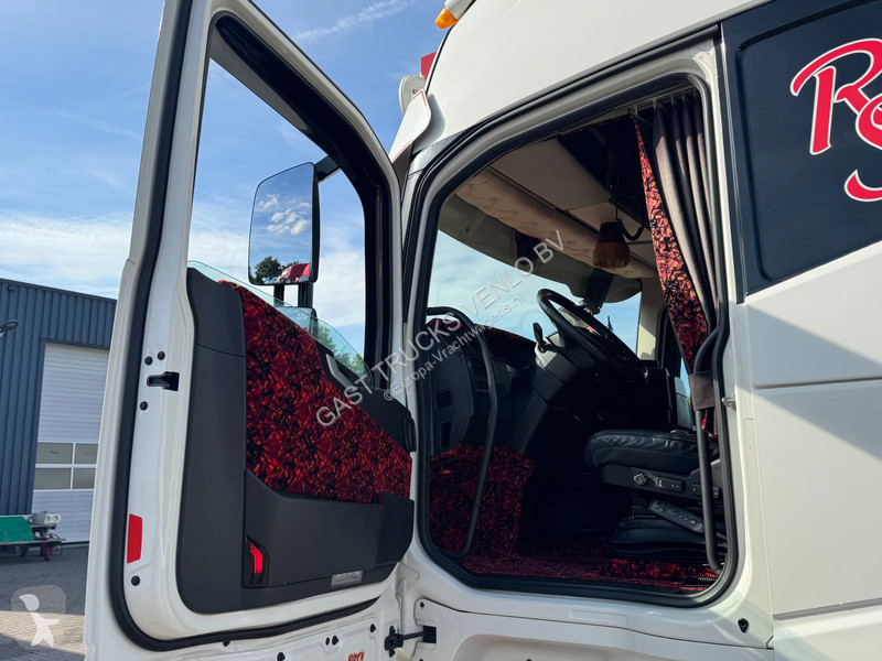 Trekker Volvo 500 Globetrotter XL Special /...