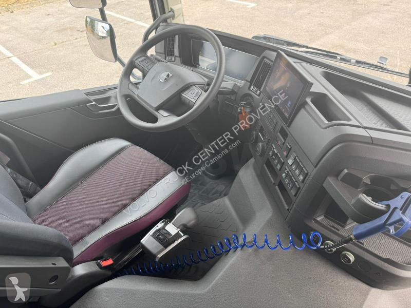 جرار Volvo 13460 FMX