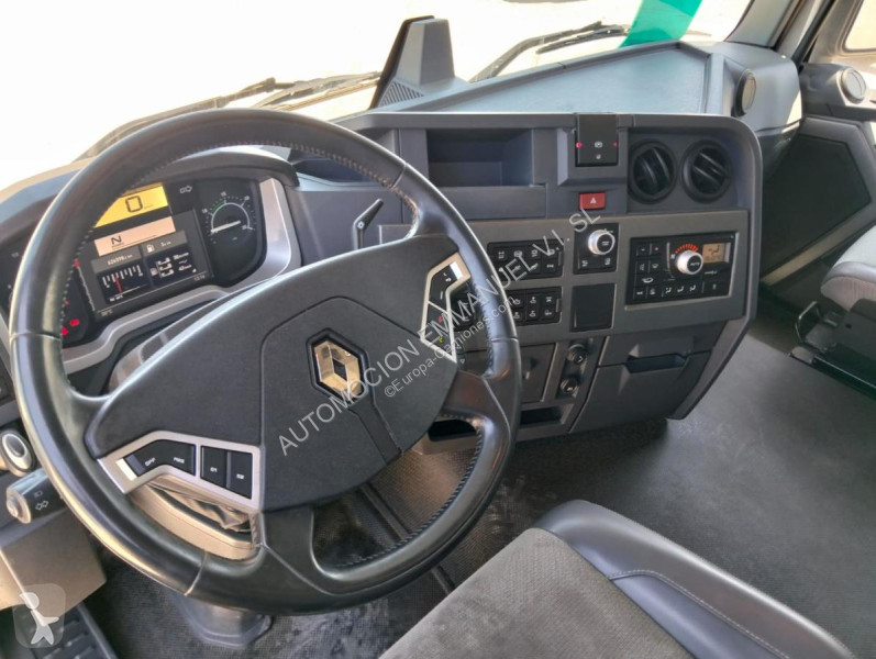 جرار Renault 480 XROAD TSeries