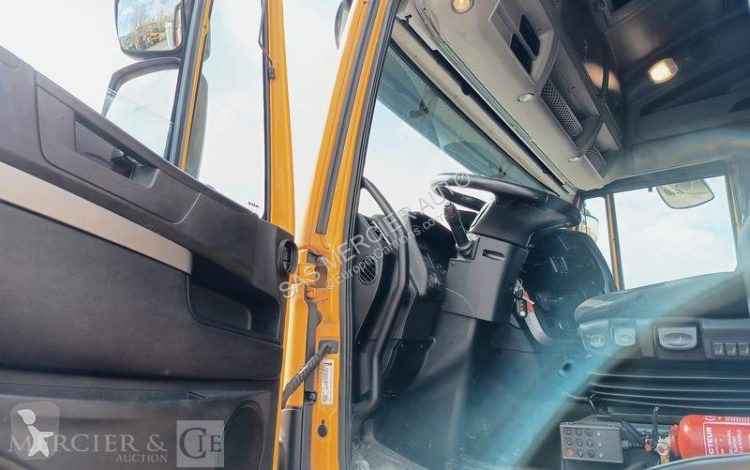 جرار Iveco