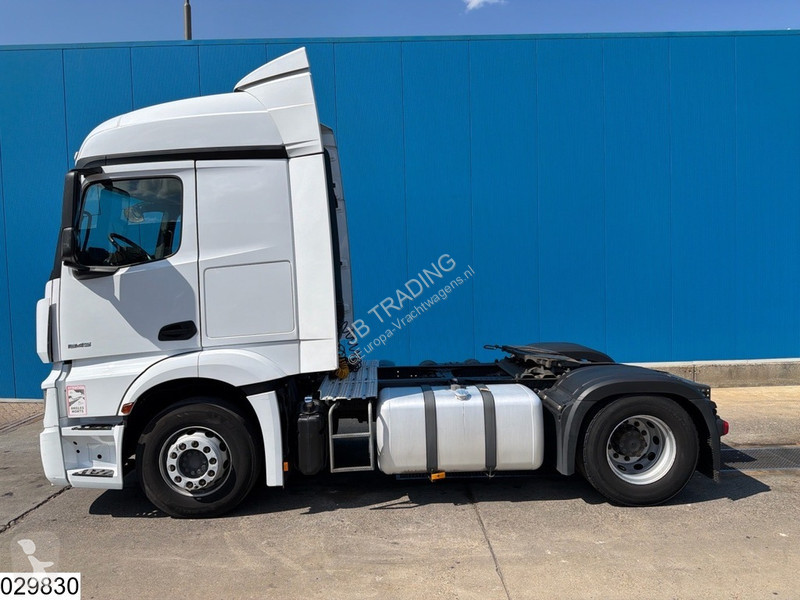 جرار Mercedes 1845 EURO 6d