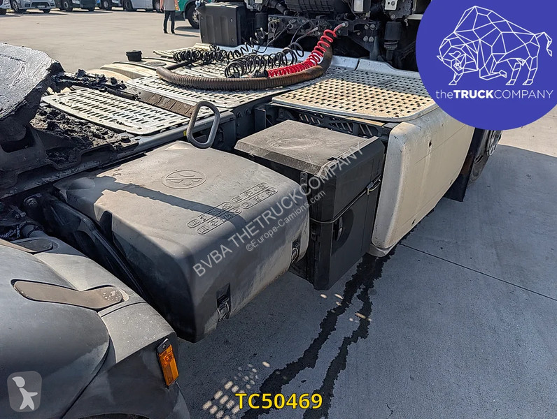 جرار DAF 440