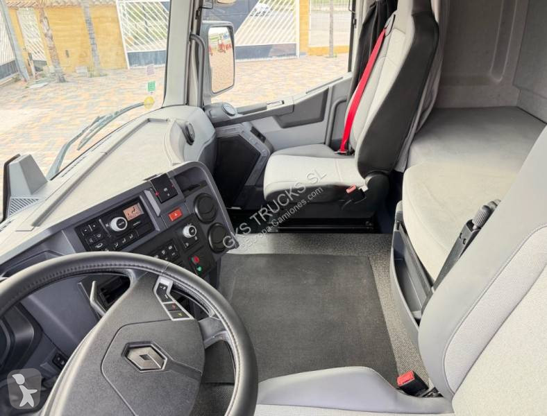 جرار Renault