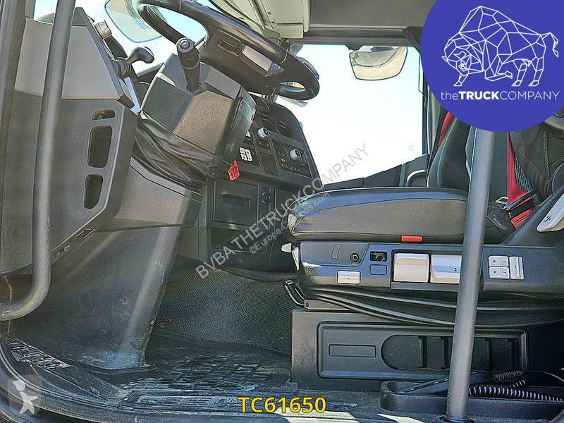 جرار Renault T 460