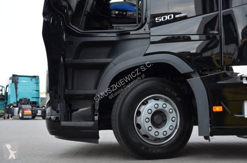 جرار Volvo