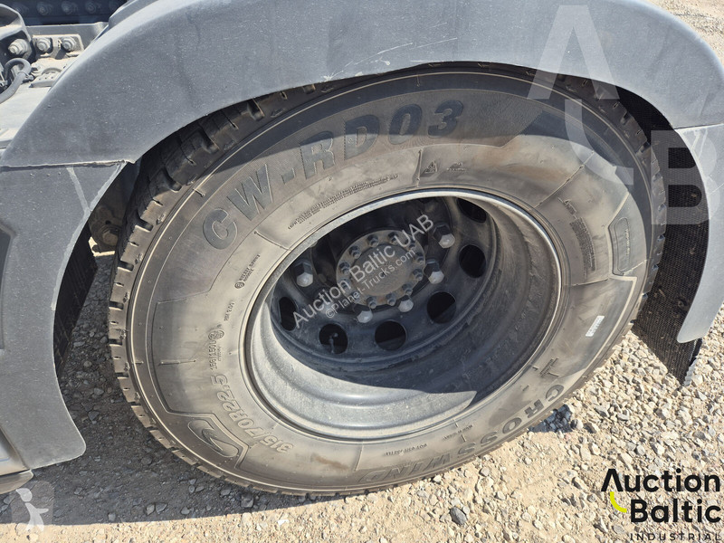 جرار Renault T460