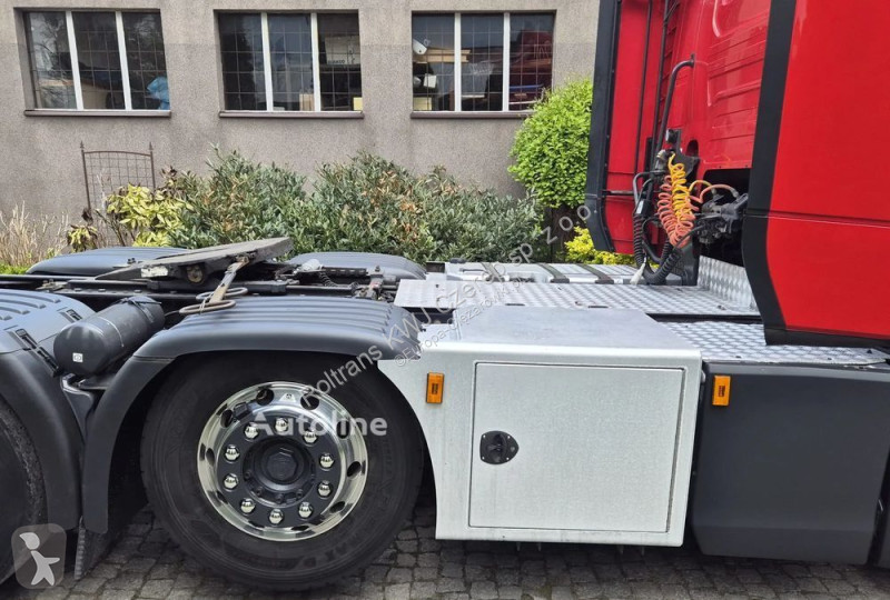 Влекач Scania R 500