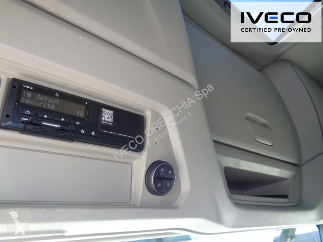 جرار Iveco X-WAY AS440X49T/P
