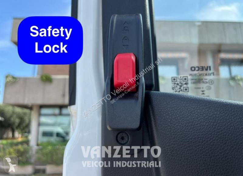 جرار Iveco