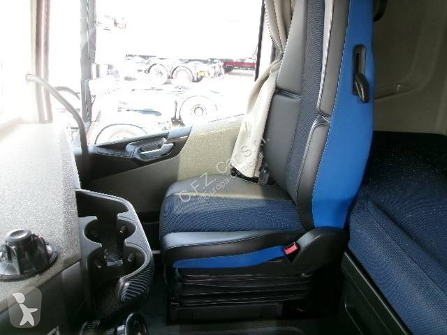 جرار Volvo