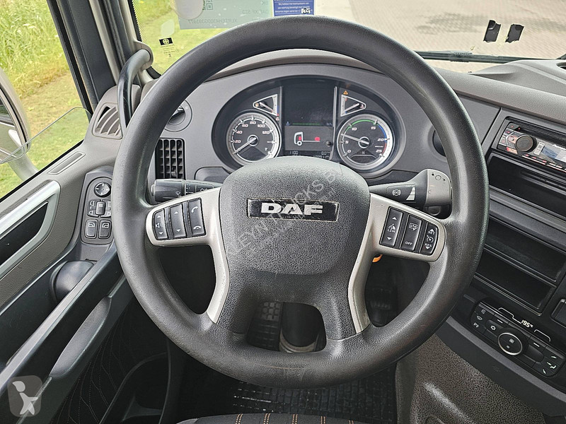 Tracteur DAF 530