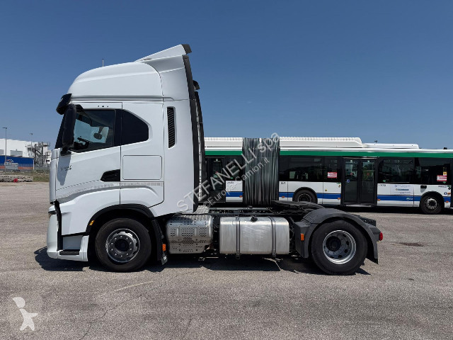 جرار Iveco S-WAY MY 19 AS440S51T/P