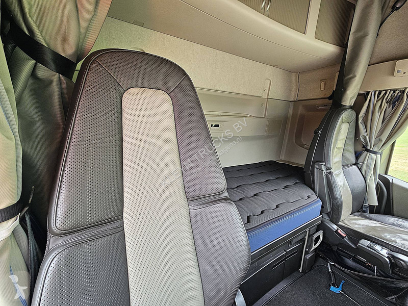 جرار Volvo 460 Euro 6