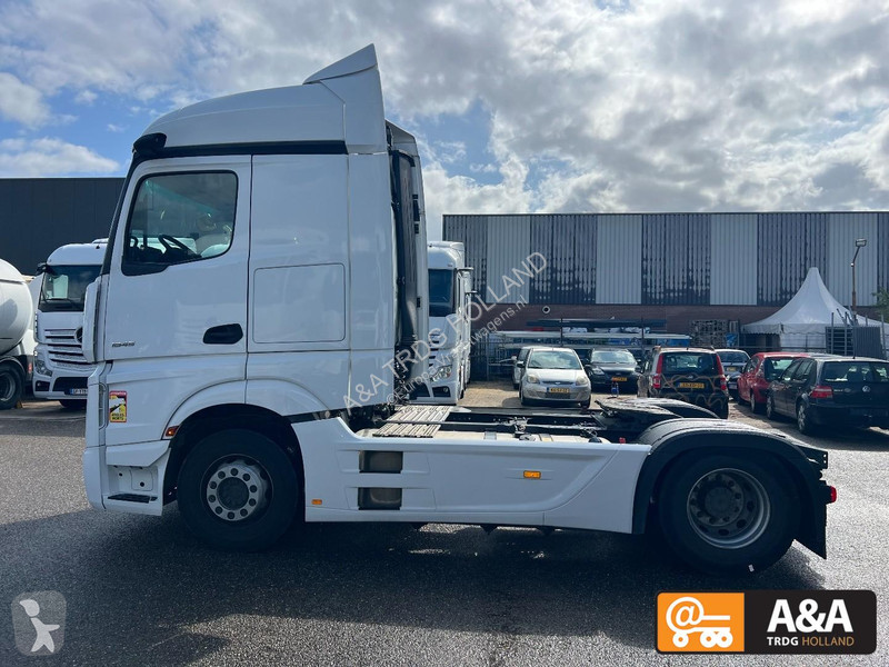 جرار Mercedes ACTROS 1845