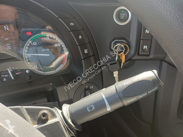 جرار Iveco X-WAY AS440X49T/P