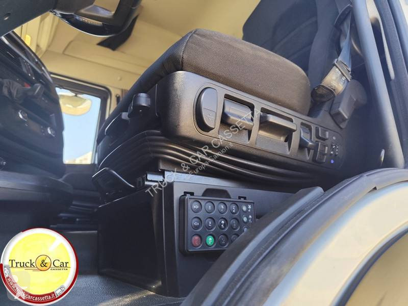 جرار Iveco