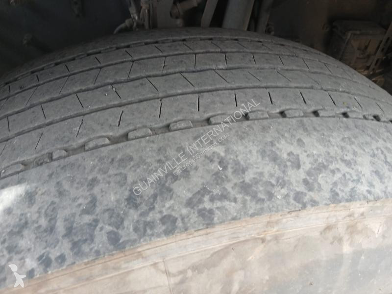Tracteur Renault 520 Gamme T
