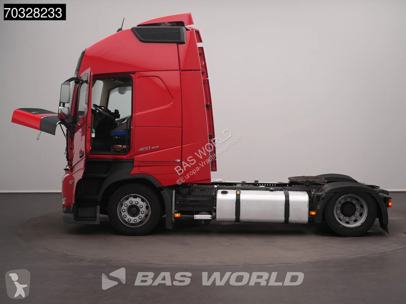 Tracteur Volvo FH 460 4X2 Mega XL 2x Tanks ACC...