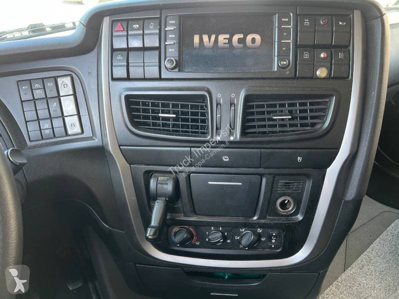 Iveco  tractor unit