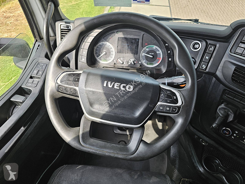 Iveco AS440S46 lng tractor unit