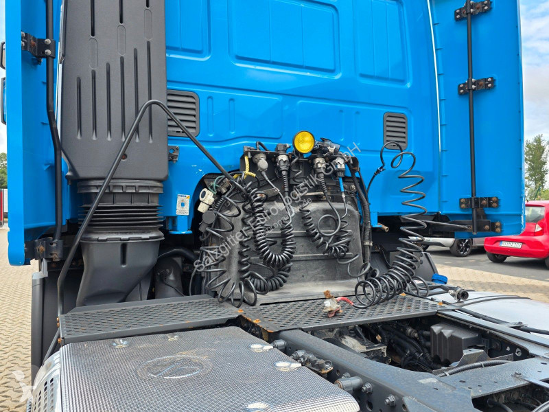 Iveco 400 / Intarder tractor unit