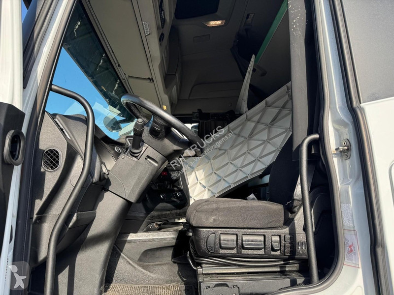 جرار Iveco 460 4X2 EURO 6 + INTARDER + ALCOA