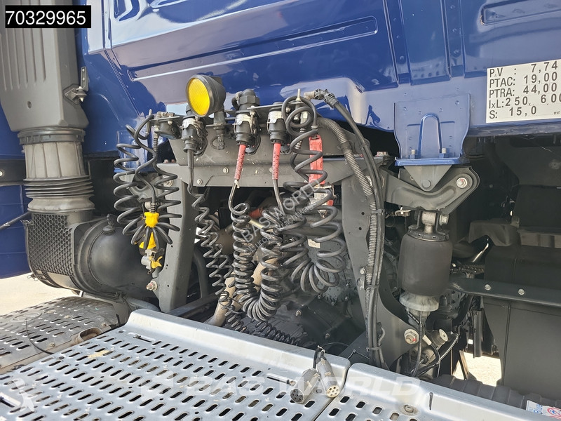 جرار Iveco S-Way 480 4X2 Retarder ACC