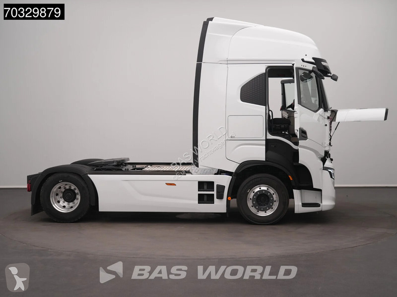 جرار Iveco S-Way 500 4X2 NEW! HPEB Parking...