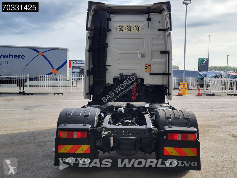 جرار Volvo 500 4X2 VEB+ 2xTanks I-ParkCool