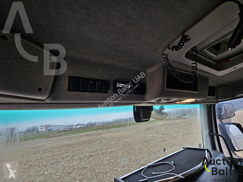 Traktor Renault D Wide