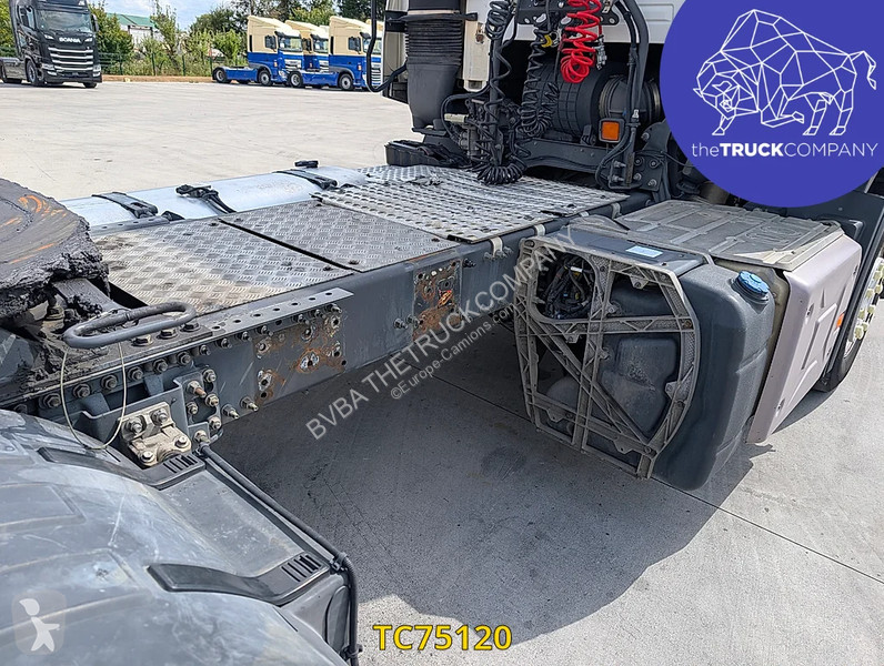 جرار Renault T 480