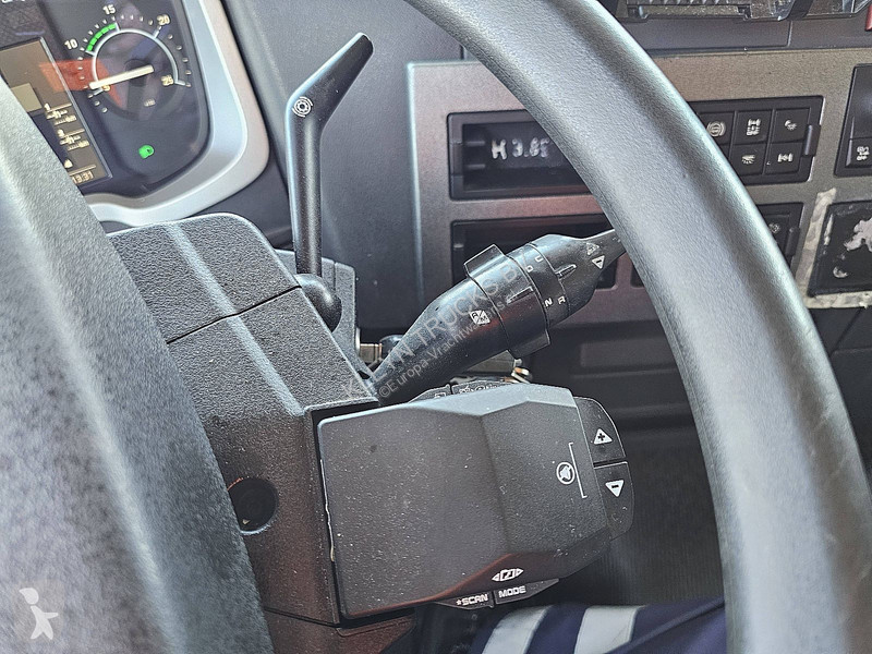 جرار Renault T 440 A