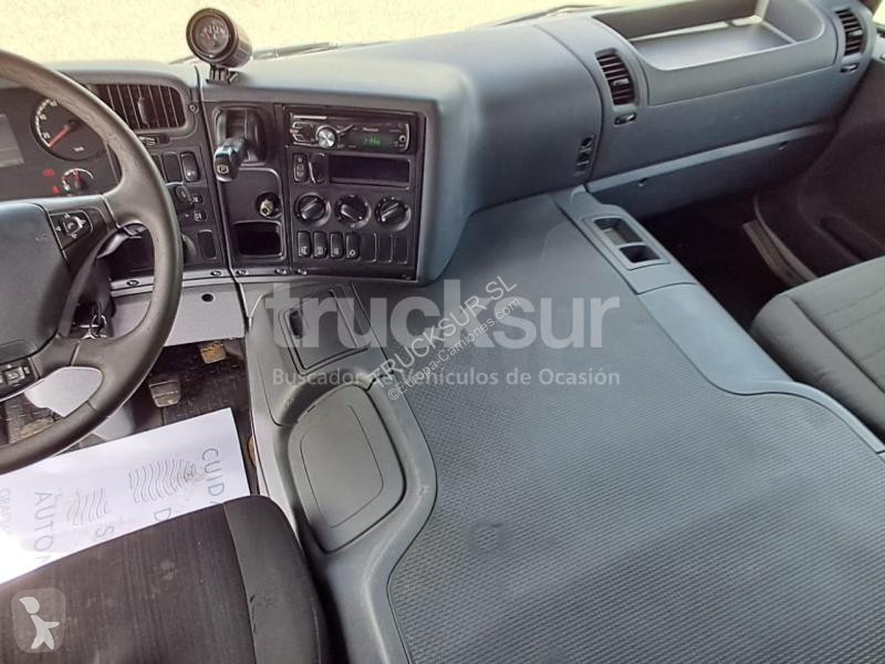 جرار Scania 400