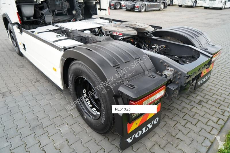 Влекач Volvo FH 500