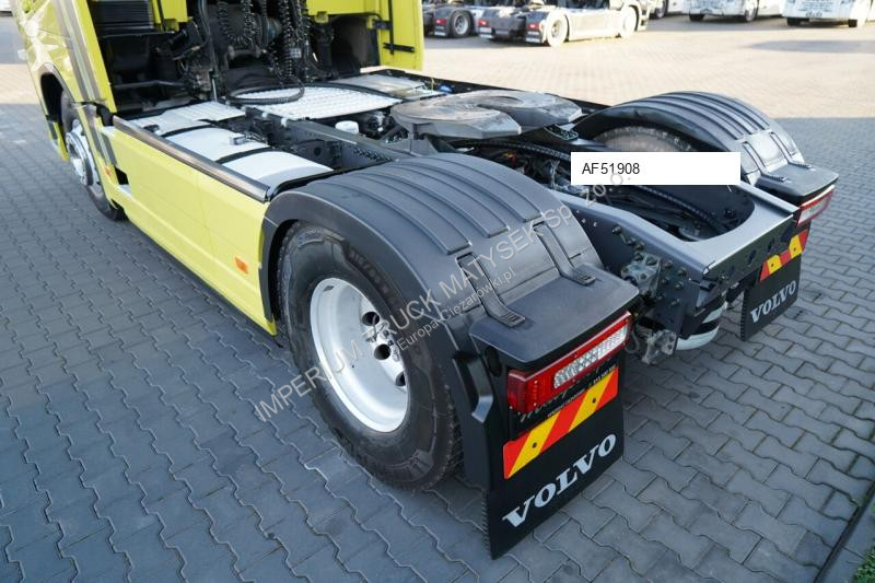 Влекач Volvo FH 500