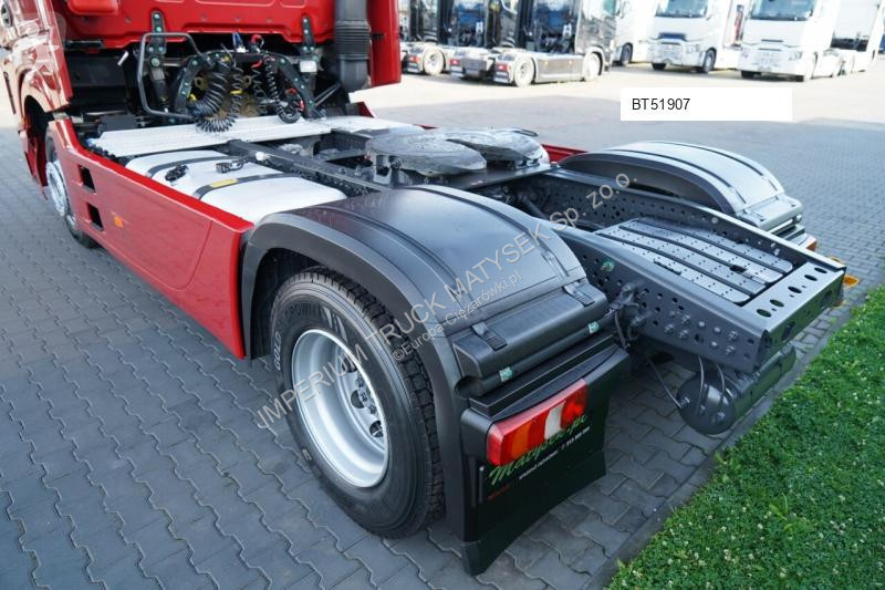 Влекач Mercedes ACTROS 1845
