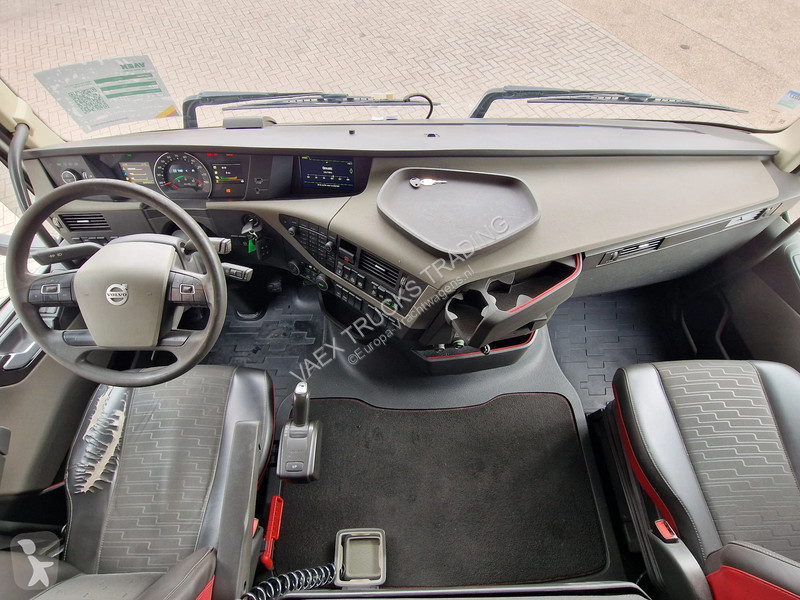 Traktor Volvo 13460 Globetrotter 4x2 - Full...