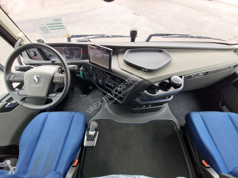 Traktor Volvo 13500 Globetrotter XL 4x2 - NEW -...